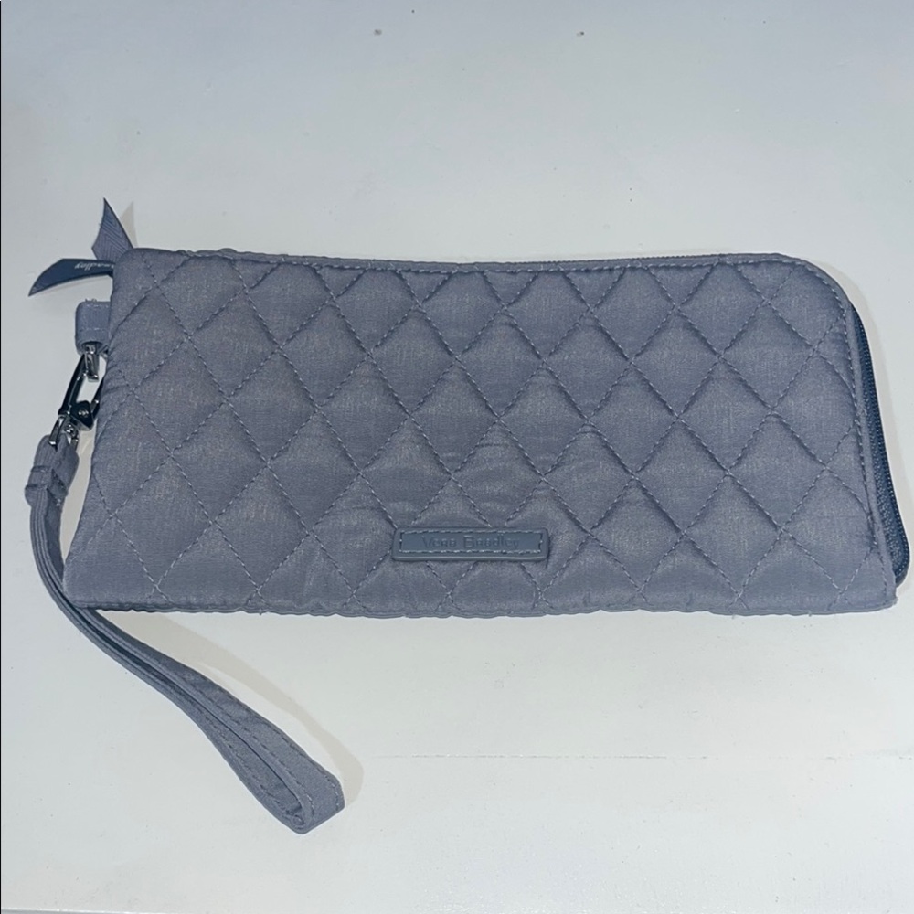 Vera Bradley Quiltedβ Wristlet Wallet Rose Floral Interior Grey